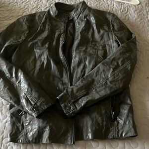 Jacket   from Zara Men!! Is it for men or women !